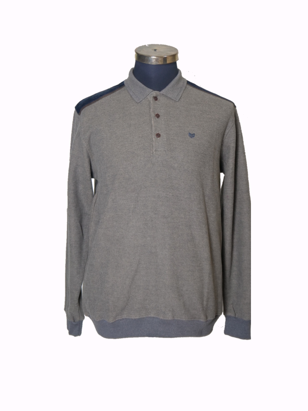 پیراهن ۳ دکمه vs man